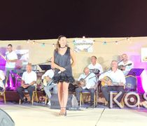 Με κέφι & χορό η μουσικοθεατρική παράσταση “Όνειρα & Διπλοπενιές” από το Σ/γο Αρίων