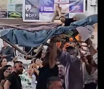 Κρήτη: Δεν άφησαν κατάκοιτη ηλικιωμένη μόνη στον Δεκαπενταύγουστο – Την πήγαν στο πανηγύρι με ξαπλώστρα