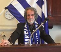 Κώστας Αλαβέρας: «Εφυγα από την Κω στα 17 για την Αυστραλία μ’ ένα όνειρο και μια βαλίτσα»