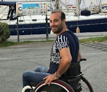Β. ΧΑΔΟΥΛΗΣ: ΟΔΟΣ ΜΗΤΡΟΠΟΛΙΤΗ ΝΑΘΑΝΑΗΛ - ΠΟΣΟ ΠΡΕΠΕΙ ΝΑ ΚΙΝΔΥΝΕΨΕΙ ΜΙΑ ΖΩΗ ΓΙΑ ΝΑ ΚΑΝΕΤΕ ΚΑΤΙ;
