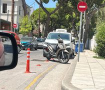 Aναγνώστης: Επικίνδυνο σημείο στην οδό Κοραή – Χρειάζεται άμεση παρέμβαση