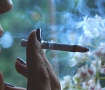 Αυξήθηκαν οι Ελληνες που αποφάσισαν να διακόψουν το κάπνισμα  