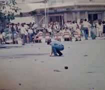 Πάσχα στην Πλ. Ελευθερίας Κω: Ιστορικές φωτογραφίες από την 10ετία του 1980