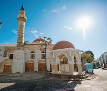 Επετεύχθη “συμβιβασμός” ανάμεσα σε Βακούφ Κω και καταστηματάρχες στο Τέμενος Ντεφτερντάρ  (Πλ. Ελευθερίας)