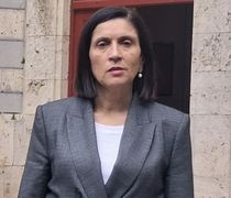 Νομική Χαρτοφιλη: Δικαστική δικαίωση κατα συνδικαλίστριας - Δημ. Σ/λου Κω (vid)