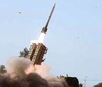 Παίρνει φωτιά πάλι η Μέση Ανατολή: Το Ισραήλ ξεκίνησε επιθέσεις στην Τεχεράνη