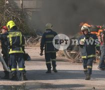 Μεγάλη φωτιά σε εργοστάσιο στον Ασπρόπυργο: 11 εγκαυματίες, οι τρεις διασωληνωμένοι