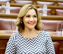 Την πλήρη αξιοποίηση της Κάρτας Αναπηρίας ζητά με ερώτηση της στη Βουλή η Μίκα Ιατρίδη.