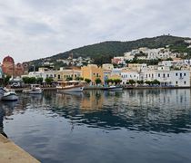 Ο Δήμος Λέρου διεκδικεί 3,45 εκατ. ευρώ για φωτισμό, νερό και ασφαλείς παιδικές χαρές  