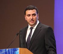 B. Kικίλιας για τη φωτιά στο πλοίο Carrier 2: Ελεγχόμενη η κατάσταση - Προτεραιότητα η προστασία της ανθρώπινης ζωής