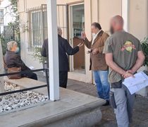 Εκτεθειμένοι στα καιρικά φαινόμενα & στην απουσία πολιτικής βούλησης δεκάδες συμπολίτες μας στήνονται καθημερινά έξω από τον ΕΟΠΥΥ Κω διεκδικώντας λίγη ζωή ακόμα...