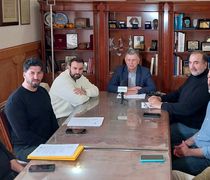 Υπογράφηκε η σύμβαση ασφαλτόστρωσης και ηλεκτροφωτισμού από το “Ikos” προς Κέφαλο ύψους 1 εκ. € και η σύμβαση της ΔΕΥΑΚ για έργο 580.000€ στην πόλη της Κω