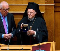 Ιστορική ομιλία Βαρθολομαίου στη Βουλή: Η real politic υπερισχύει του διεθνούς δικαίου 