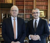 Συνάντηση με τον Περιφερειάρχη Νοτίου Αιγαίου και Πρόεδρο της Ένωσης Περιφερειών Ελλάδος Γιώργο Χατζημάρκο