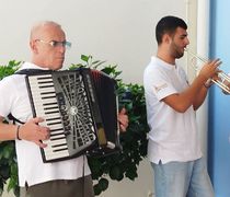 Η φιλαρμονική Κω γέμισε μελωδίες το 1ο Δημοτικό Σχολείο Κω