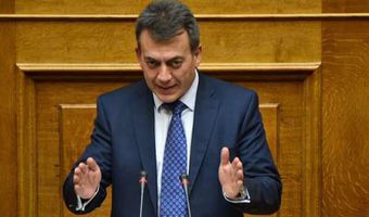 Βρούτσης: Ανοικτό το ενδεχόμενο να δοθούν τα 800 ευρώ και τους επόμενους μήνες