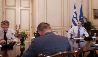 Εφαρμογή των μέτρων χωρίς εκπτώσεις ζήτησε ο Μητσοτάκης-Μεγαλύτερη ενεργοποίηση των Δήμων και των Περιφερειών    