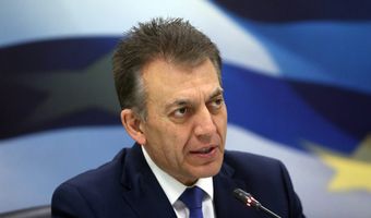 Βρούτσης: Επεκτείνουμε τους δικαιούχους των 800 ευρώ – Ποιους αφορά