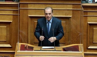 ΕΡΩΤΗΣΗ ΒΕΛΟΠΟΥΛΟΥ ΣΤΗ ΒΟΥΛΗ ΓΙΑ ΤΑ ΚΕΝΑ ΕΚΠΑΙΔΕΥΤΙΚΩΝ ΚΑΙ ΤΗΝ ΥΓΕΙΟΝΟΜΙΚΗ ΘΩΡΑΚΙΣΗ ΤΩΝ ΝΗΣΙΩΝ ΜΑΣ