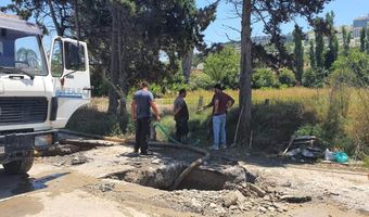  ΔΕΥΑΚ: Μεγάλη ζημιά στον κεντρικό αγωγό στο Ψαλιδι