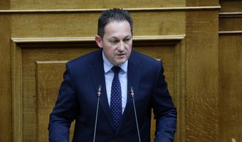 Πέτσας: Η σχολική χρονιά θα παραταθεί – Πότε θα αρθεί το μήνυμα στο 13033