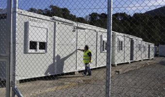  Μεταναστευτικό: Επιτάχυνση των διαδικασιών ασύλου και κλείσιμο ανοικτών δομών