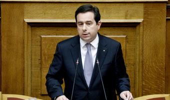 Μηταράκης στην DW: Δεν γίνονται παράνομες επαναπροωθήσεις-Νέοι καταυλισμοί στα ελληνικά νησιά