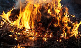 Απαγόρευση χρήσης πυρός και καύσης στην ύπαιθρο μέχρι τέλος Οκτωβρίου