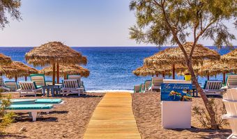 Ενας στους τρεις Ελληνες θα κάνει διακοπές φέτος!