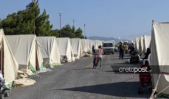 Από νυφικά μέχρι άπλυτα εσώρουχα έστειλαν στους σεισμόπληκτους της Κρήτης