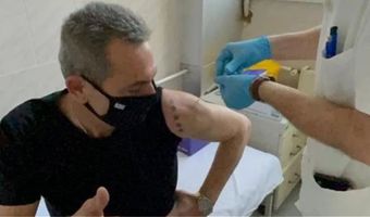  Ο Πάνος Καμμένος εμβολιάστηκε στην Σερβία με το Sputnik 
