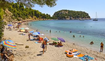 Daily Telegraph: Τα 15 καλύτερα ελληνικά νησιά για να επισκεφθεί κάποιος μετά την πανδημία   