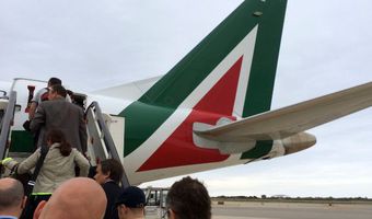  Η Alitalia ξεκινά εποχικές πτήσεις προς 9 ελληνικά νησιά