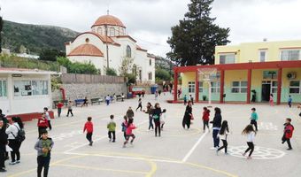 11.700 μόνιμους διορισμούς εκπαιδευτικών στα σχολεία ανακοίνωσε η Κεραμέως