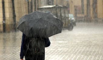 Έκτακτο δελτίο καιρού από την ΕΜΥ: Έρχονται βροχές και καταιγίδες