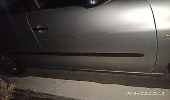 3 αυτοκίνητα υπέστησαν φθορές στο Τιγκάκι το βράδυ του Σαββάτου