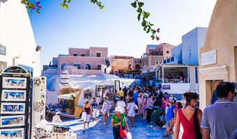 Σε ποια νησιά ταξιδεύουν οι τουρίστες που έρχονται Ελλάδα μέσω Αθήνας 