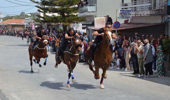 Με λαμπρότητα ο εορτασμός του Αγ. Γεωργίου στο Πυλί με την παρέλαση των αλόγων