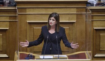  Η Κατερίνα Νοτοπούλου του ΣΥΡΙΖΑ καταγγέλλει σεξιστική επίθεση σε βάρος της στον ραδιοφωνικό αέρα της ΕΡΤ 