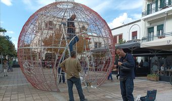 Ξεκίνησε ο Χριστουγεννιάτικος στολισμός στην Πόλη