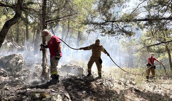 Καλύτερη η εικόνα από το πύρινο μέτωπο στη Ρόδο