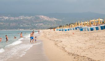  Τουρισμός: Οι παγκόσμιοι γίγαντες στρέφονται στα all-inclusive ξενοδοχεία 