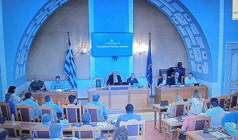 Με 24.000 ευρώ ετησίως η Περιφέρεια υιοθετεί τα παιδιά του εθελοντή Γεωργίου Χατζηνικόλα μέχρι να ενηλικιωθούν 