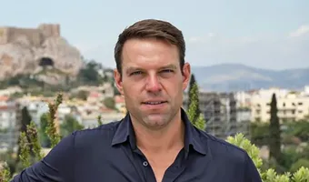 Στέφανος Κασσελάκης: Και επίσημα υποψήφιος για την προεδρία του ΣΥΡΙΖΑ