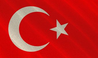  Άνοιξαν οι κάλπες στην Toυρκία για τις προεδρικές και βουλευτικές εκλογές 