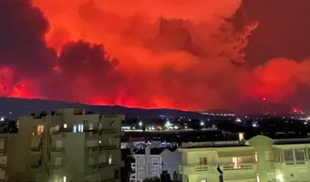 Φωτιά στην Αλεξανδρούπολη: Εκκενώθηκαν 8 οικισμοί και το νοσοκομείο 