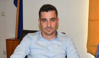 Γ. Κοκαλάκης: Δύο αποφάσεις για πρόσληψη δημοσιογράφου στο Δήμο και ανάθεση προμήθειας ελαστικών σε υποψήφιο... Οι πολίτες ας βγάλουν συμπεράσματά!