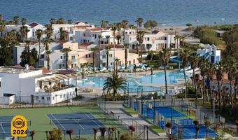 Bράβευση για το Atlantica Marmari Beach: The Best Of The Best Hotel!!
