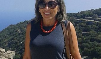 Ελισάβετ Χαρτοφύλη: Με τη συμπλήρωση των τριών χρόνων απουσίας της πολυαγαπημένης μας Αγγέλας