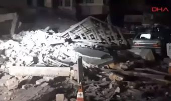Σεισμός 6,1 Ρίχτερ στην Τουρκία: Κατέρρευσαν κτίρια στο Σιντίργκι